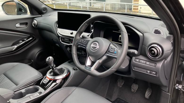 Nissan Juke 1.0 DiG-T Tekna 5dr Petrol Hatchback